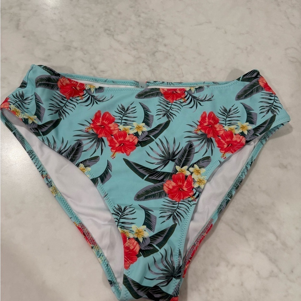 Tropical Bikini Bottom - Picture 3 of 3